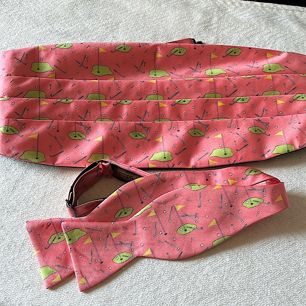 Peter Blair golf club 100% silk bow tie cummerbund set